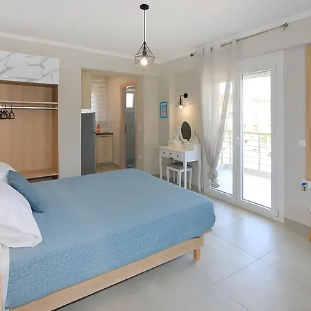 Sandra's Luxury *