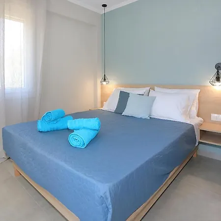 Sandra's Luxury *