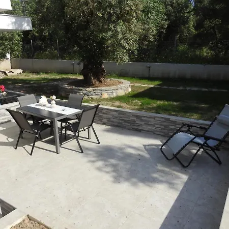 Sandra's Luxury