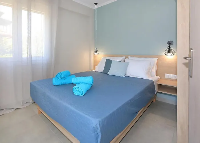 Sandra's Luxury *